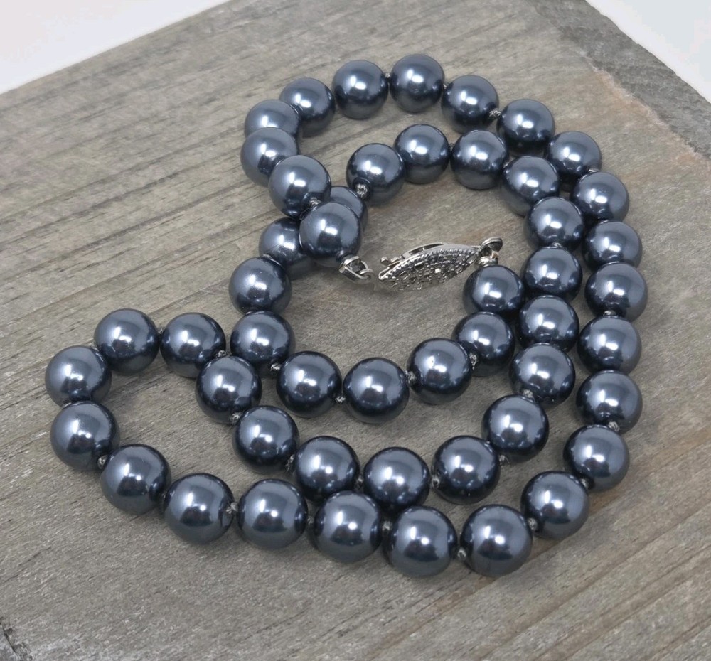Gray Faux Pearl Necklace 17 Inches Knotted 8mm Beads Vintage Sheen Unsigned