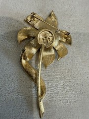 Vintage Lavender Enamel Flower Floral Brooch Pin Gold Tone 3.25”