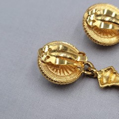 Vintage Ben-Amun Faux Pearl Clip On Earrings Gold Plated Run Way Tassel 3 1/8″