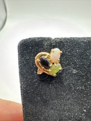 Vintage Heart Cluster Stud Earrings Black Green White Cabochon Stones Gold Tone
