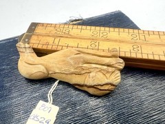 Vintage 1980s Carved Brown Tan Stone Gemstone Dog Labrador Brooch NOS Ro-Do IJ