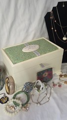 Grandma’s Estate; Jewelry, Trinkets, & Extra Fun Junk! Lot #138