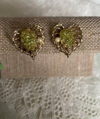 Vintage Gold Tone Clip On Earrings Jewelry JMS-53