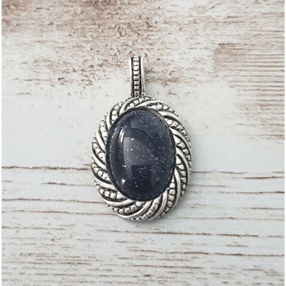 Vintage Pendant – Midnight Blue with Silver Tone Halo – No Chain Included