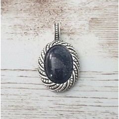 Vintage Pendant – Midnight Blue with Silver Tone Halo – No Chain Included
