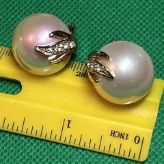 Vintage Carucci Earrings Gold Tone Rhinestone Faux Pearl Pierced 3/4” Beautiful
