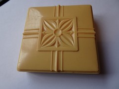 Antique bow brooch sterling silver and maracasite. Inc bakelite display box