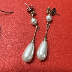 Vintage Mixed Pierced 12 Earrings – See Pictures