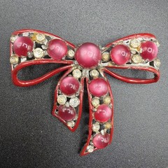 Vintage Coro Pink Moonglow Cabochon Bow Rhinestone Red Enamel Brooch Pin 2.5”