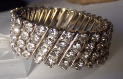 VTG 1940’S EXPANDABLE WIDE CRYSTAL CLEAR RHINESTONE SILVER RHODIUM PL BRACELET