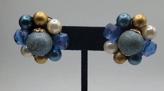 Vintage Cluster Beaded Clip On Earrings Blue Gold White Matte Shiny Beads