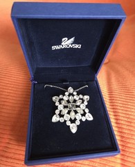 Swarovski Crystal Snowflake Pendant Necklace Brooch Pin Signed Swan Logo Box