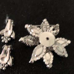 Vtg. unsigned Weiss? Silver Tone Brooch and Earrings set clear Aurora Borealis