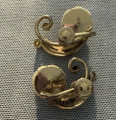VTG SORRENTO White Rose Gold Tone Sterling Filigree Leaf 1” Earring