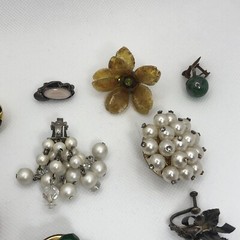 Vintage Singles Mismatched Clip On Earrings Lot MCM Some signed / No Brand