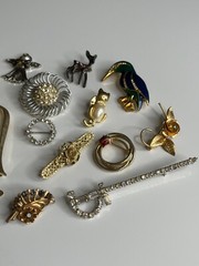 VINTAGE TO NOW ASSORTED MIXED JEWELRY LOT 17 PIECES SOME SIGNED