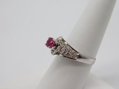 SWEET ANTIQUE 18K SOLID WHITE GOLD DIAMOND RUBY STONE RING