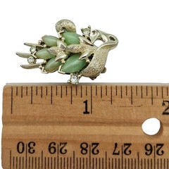 Vtg Gold Tone Green Cabochon Leaf Climber Earrings Clip Back 1.25″ VGC