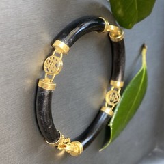 Vintage Jade Bracelet Estate Fine Jewelry Pre-Owned Black Pierced Shou 7″