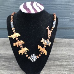 Vintage African Tribal Chunky Beaded Wood Hand Carved Safari Animal Necklace
