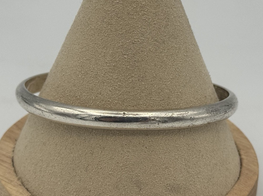 VINTAGE 1970’S HAND WROUGHT IC STERLING SILVER 925 BANGLE BRACELET 33.9