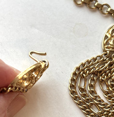 VINTAGE MONET GOLD TONE 5 STRAND NECKLACE 16″ to 18″ Adjustable Chains