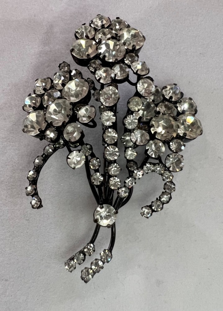 Stunning Vintage Austrian Crystal Flower Spray Brooch Stamped Made In Austria.