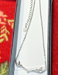 Vintage Sterling Silver .925 Shiny Antler Necklace 1 3/8″ Long & 18″ L Chain