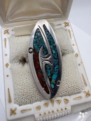 Vintage 1970s Navajo Crushed Turquoise & Coral Old Pawn Statement Long Ring 6.5