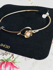 Minimalist Bracelet, Heart Bracelet, Cultured Pearl, Rose Bracelet, Minimal B179