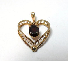 VTG WOMENS PENDANT 12K GOLD FILLED W/ RED STONE HEART 21MM