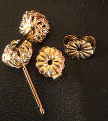 Vintage 14k Yellow Gold 6mm Filigree Flower Dome Stud Earrings – 0.6 g Starburst