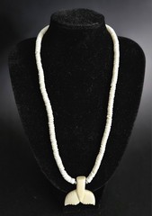 Polynesian Litub Shell Necklace With Hand Carved Whale Tail Pendant 18″