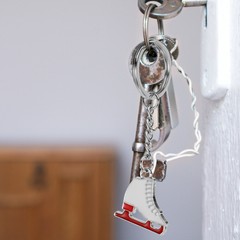 1PC Zinc Alloy Key Chain Wear-resistant Roller Skate Decorative Bag Pendants