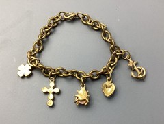 Vintage Juicy Couture Charm Bracelet Charms Rhinestone Swag Gold Toned 5 Charms