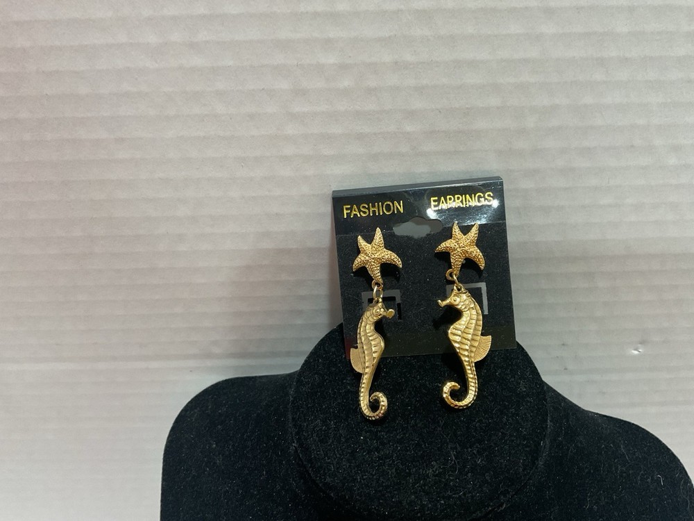 Seahorse & Star Earrings Gold Toned Pierced Vintage