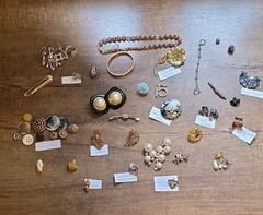 Vintage Junk Jewelry Lot Lisner Monet Goldette Austria Alapaca Silver