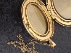 PPC Princess Pride Creations 1/20 14k Gold Filled St. Mary Locket Photo Pendant