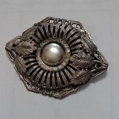 Brooch Pin – Victorian Inspired Vintage 1940’s 2.5* x 1 3/4″