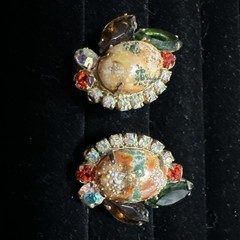DeLizza & Elster Juliana Easter Egg Cabochons Brooch & Earrings Set Multi Stones