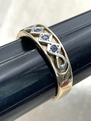 Men’s 9K 375 Yellow Gold 5.3g Ring With 5 Blue Topaz Gemstones Size 11-1/4