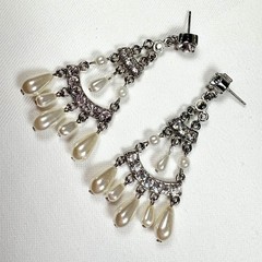Vintage Rhinestone & Faux Pearl Elegant Bridal Chandelier Drop Dangle Earrings