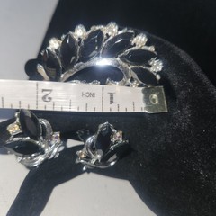 Vintage Silver Tone Black Stone Rhinestone Leaf Brooch and Clip On Earrings Set