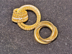 1 Vtg Christian Dior 1970s Knot Brooch & 1 Gold-Tone Intertwined Circle Brooch