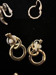 20 Pair Vintage Clip On EarRings Various Styles Colors Materials As Pictured 01