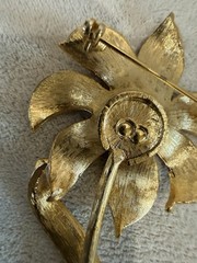 Vintage Lavender Enamel Flower Floral Brooch Pin Gold Tone 3.25”