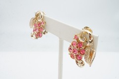 Vintage Clip On Earrings Gold Tone Pink Rhinestone Flower E3