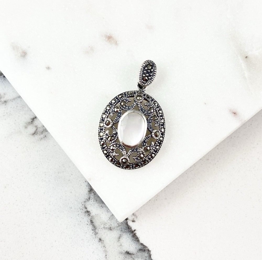 Vintage 925 Sterling Silver Mother Of Pearl Marcasite Deco Oval Pendant