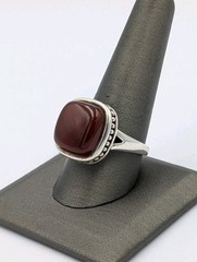 Signed Vtg Sterling Silver Square Carnelian Ball/Bead Design Split Shank Ring