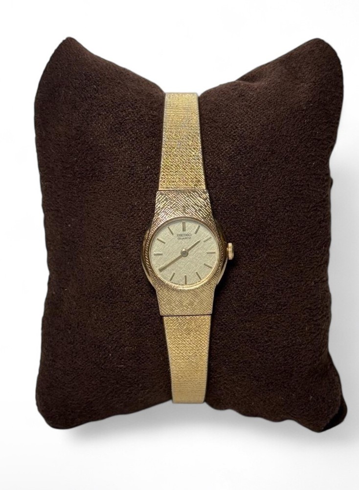 Vintage Seiko Quartz Gold Tone Dress Watch 2020-0149 Womens Minimal Dainty Japan